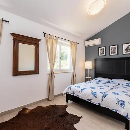 شقة Villas Kolumbera *