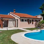Villas Kolumbera アパート Kolumbera