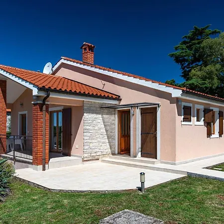 Villas Kolumbera With Private Pools Apartment