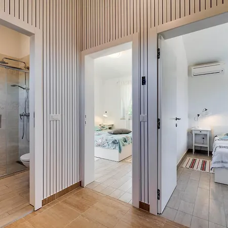 Villas Kolumbera With Private Pools Apartment